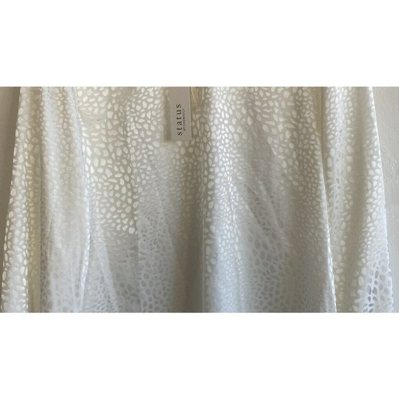 COPY - Status by Chenault Blouse Womens Top Medium Ivory Pebble Ruffle Neck Sle… - Picture 3 of 10